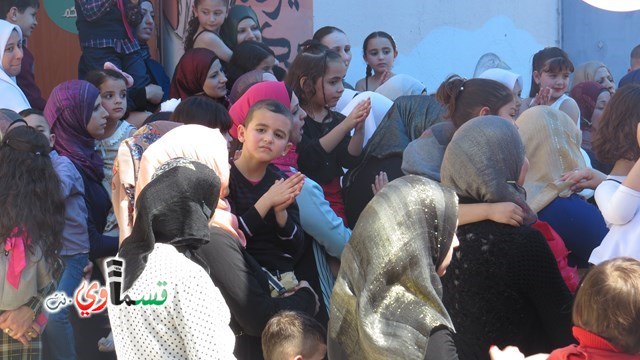 كفرقاسم – فيديو: بساتين الامل, السلام , والمحبة تحتفل بعيد الام على انغام عمو انس وجوقته ..